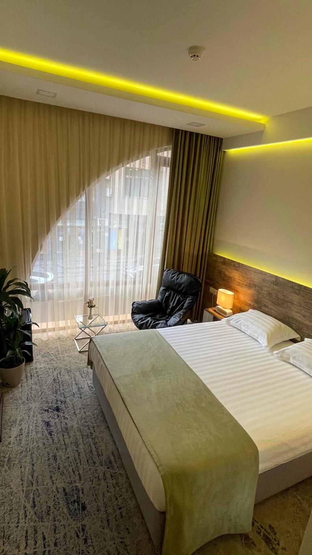 Rg Boutique Hotel Yerevan Exterior photo